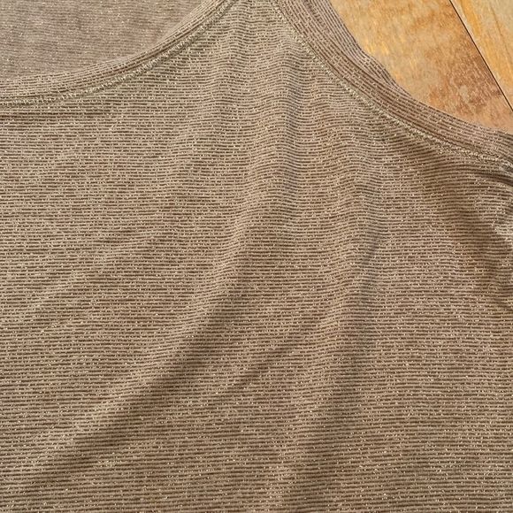 π«4/30 JENNIFER LOPEZ Metallic Neutral Tan Gold Stretch Tank Top - Picture 4 of 11